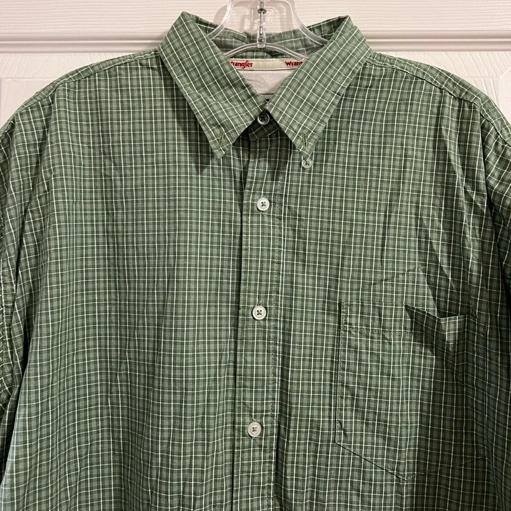 Wrangler | Button-Down - Picture 3 of 3